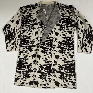 Crazy Train Black and Cream Patterned Cape